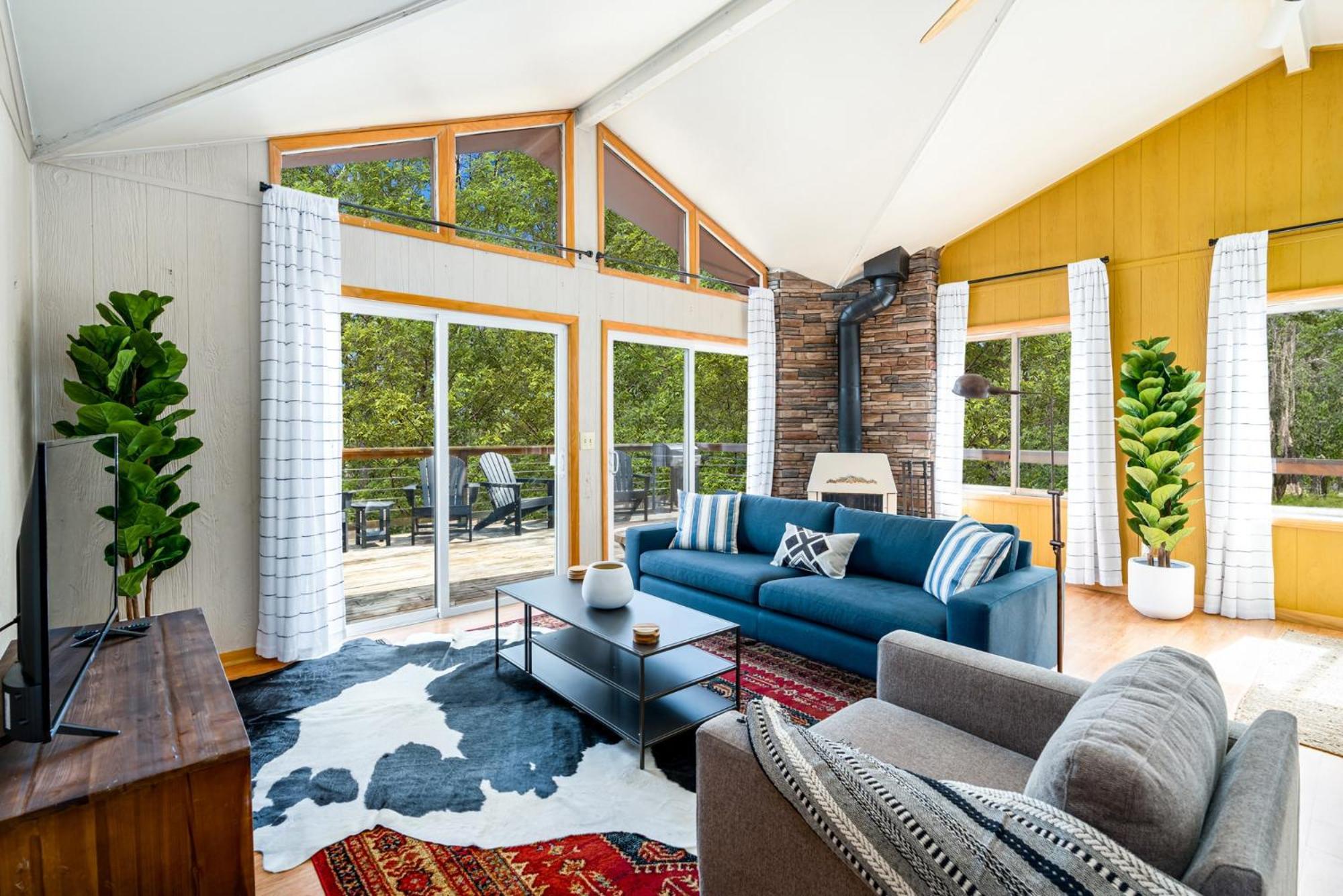 Chalet W Hot Tub, Large Deck, Grill, & Fast Wifi Berkeley Springs Ngoại thất bức ảnh
